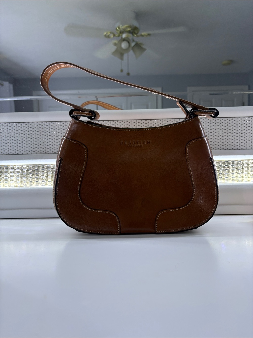 Kenneth Cole Reaction Saddle Shoulder Bag in Brown